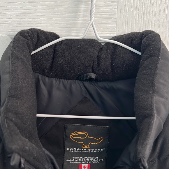 Canada Goose Vest - Picture 7 of 7